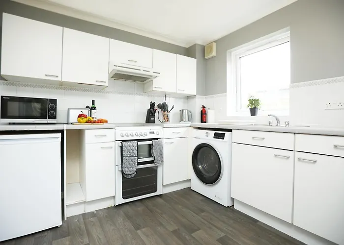 Palmers Place By N And N Worker Friendly In Bradley Stoke With Private Parking And Fast Wifi, Long Welcome Бристоль