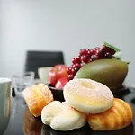 Palmers Place By N And N Worker Friendly In Bradley Stoke With Private Parking And Fast Wifi, Long Welcome