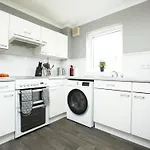 Apartamento Palmers Place By N And N Worker Friendly In Bradley Stoke With Private Parking And Fast Wifi, Long Welcome