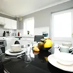 Apartamento Palmers Place By N And N Worker Friendly In Bradley Stoke With Private Parking And Fast Wifi, Long Welcome