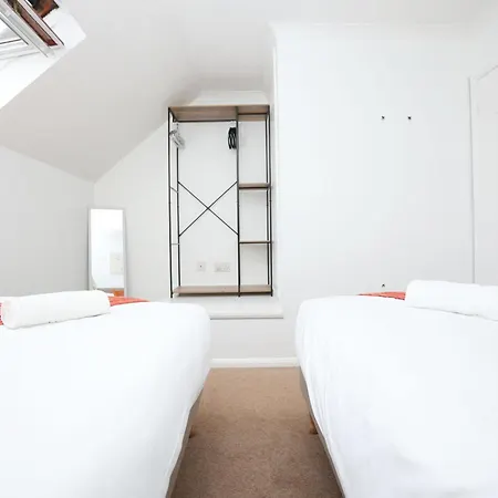 Apartament Worker Friendly In Bradley Stoke With Private Parking *