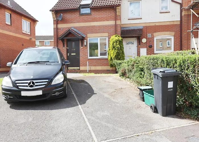 Palmers Place By N And N Worker Friendly In Bradley Stoke With Private Parking And Fast Wifi, Long Welcome Bristol