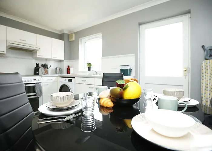 Apartman Palmers Place By N And N Worker Friendly In Bradley Stoke With Private Parking And Fast Wifi, Long Welcome