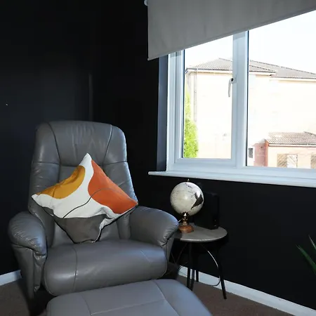 Palmers Place By N And N Stays, Great Location Close To Aztec West And Main Travel Routes, Perfect For Workers, Contractors Or A Short Break, Great Disc For Long Available Apartment *