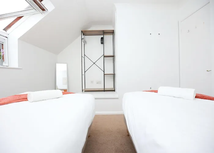 Apartamento Palmers Place By N And N Worker Friendly In Bradley Stoke With Private Parking And Fast Wifi, Long Welcome *