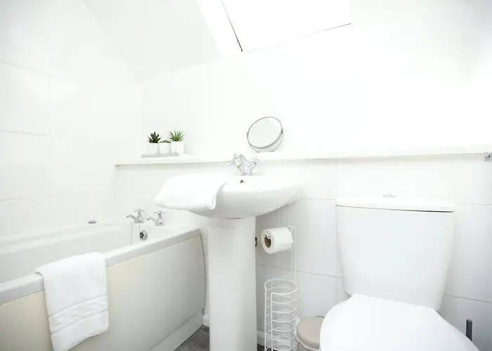 Palmers Place By N And N Worker Friendly In Bradley Stoke With Private Parking And Fast Wifi, Long Welcome Apartamento *