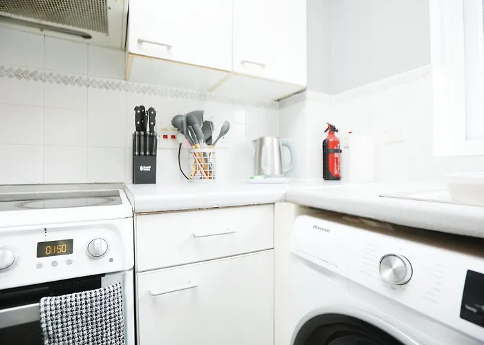 Palmers Place By N And N Worker Friendly In Bradley Stoke With Private Parking And Fast Wifi, Long Welcome Apartamento *